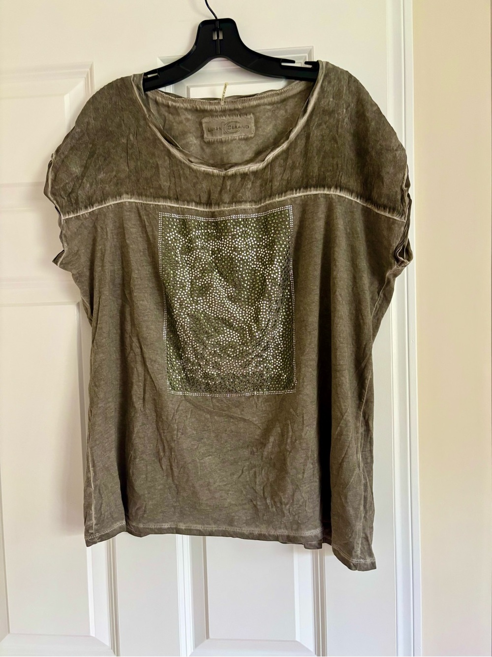 Studded Washed Olive Short Sleeve Women's Tee. Very Good conditions